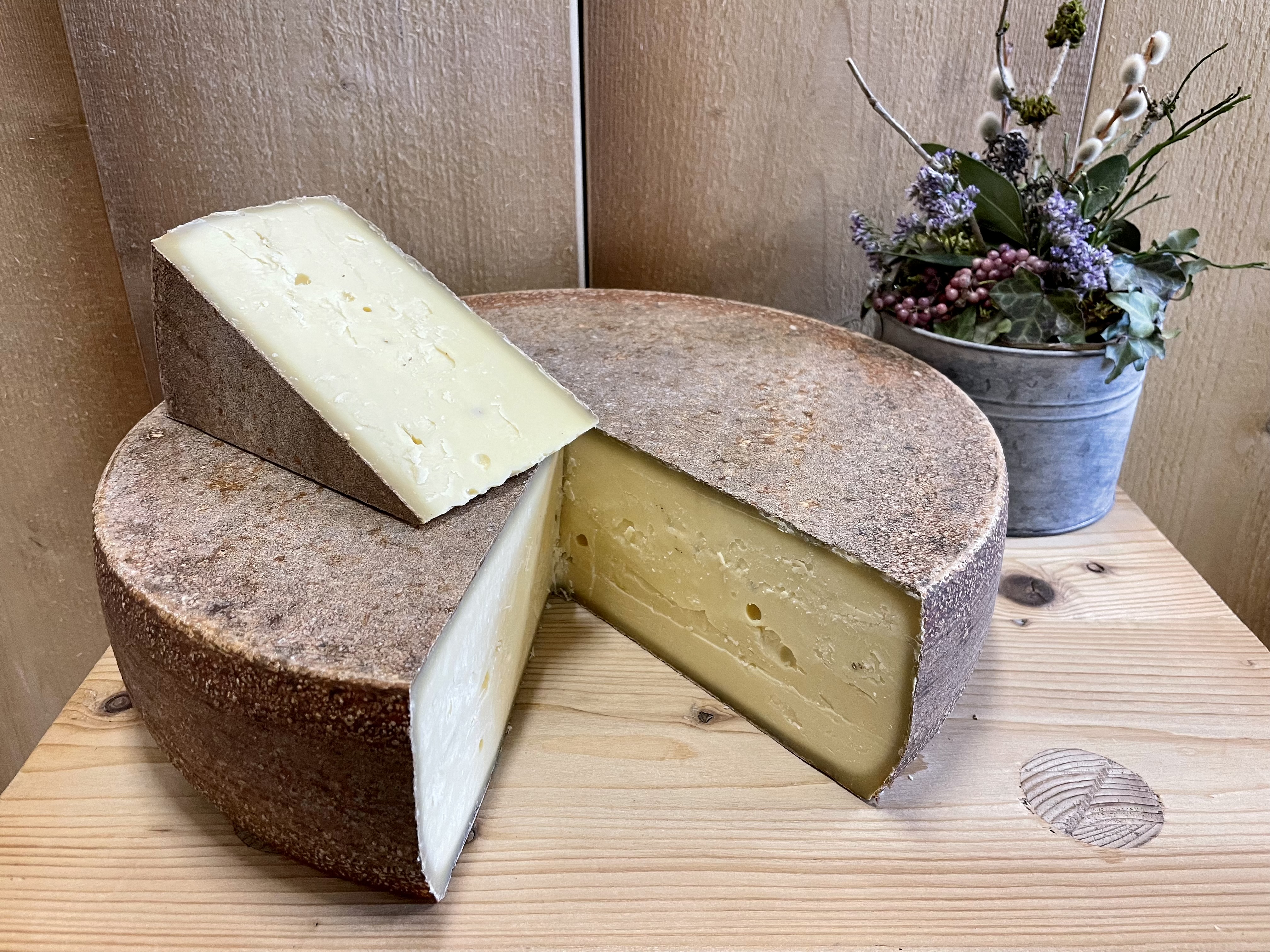 BIO Bergkäse Kristall 30 Monate BIO Bergkäse Kristall 30 Monate